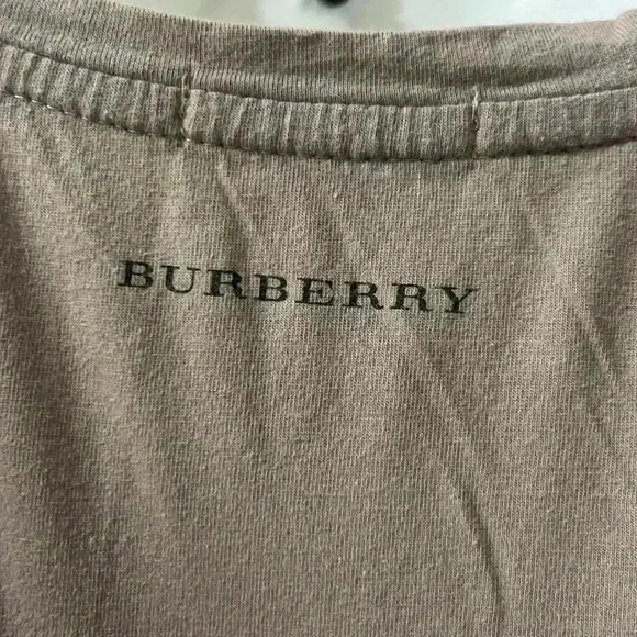 Burberry shirt - Picture 3 of 7